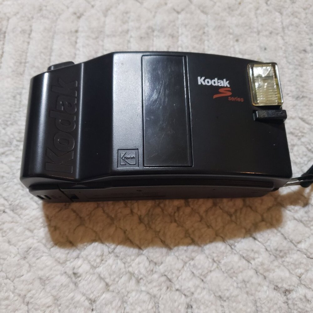 Vintage Kodak S300MD S‑Series 35mm Film Camera – Ektanar Lens – Great Condition - Picture 2 of 8